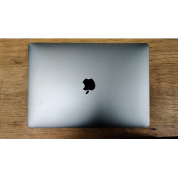 MacBook Pro 13" Retina (2017) - Core i5- 256 SSD - 16 Go  AZERTY (FR) *PLASTURGIE RAYEE + DALLE MARQUEE ET RAYEE + CLAVIER USEE*